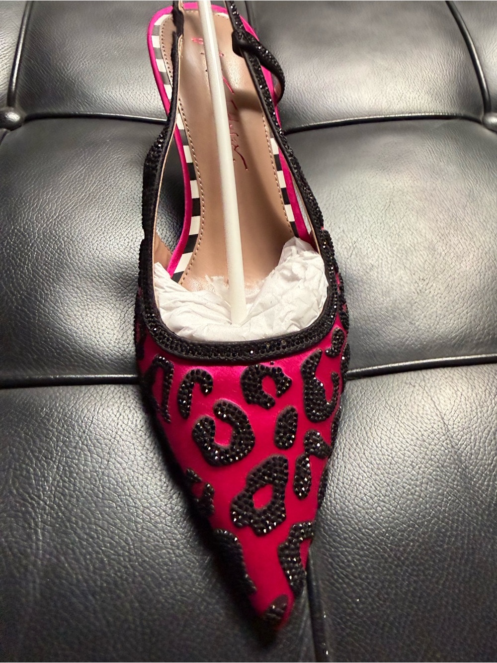 Betsey Johnson Pink Slingback Heels with Black Beaded Leopard - Picture 1 of 2
